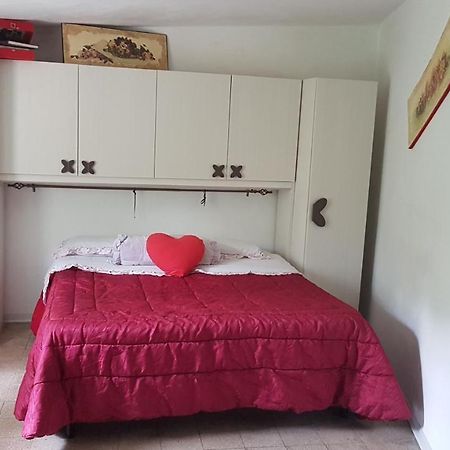 Ferienwohnung La Casetta Del Pellegrino Poggio Bustone Exterior foto