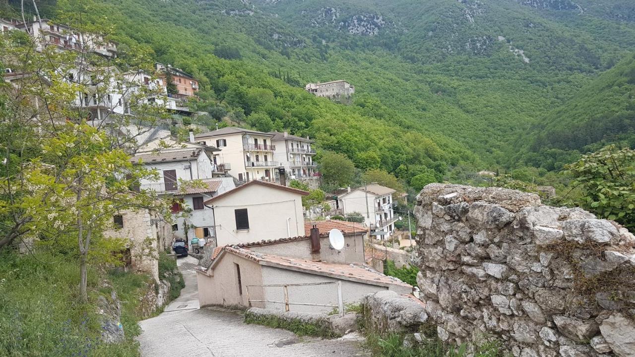 Ferienwohnung La Casetta Del Pellegrino Poggio Bustone Exterior foto